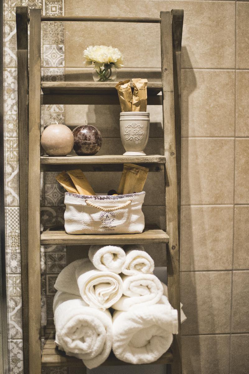 Elegant B&B - Il Vicolo Storico Salerno Buitenkant foto