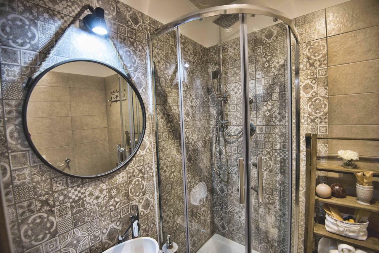 Elegant B&B - Il Vicolo Storico Salerno Buitenkant foto
