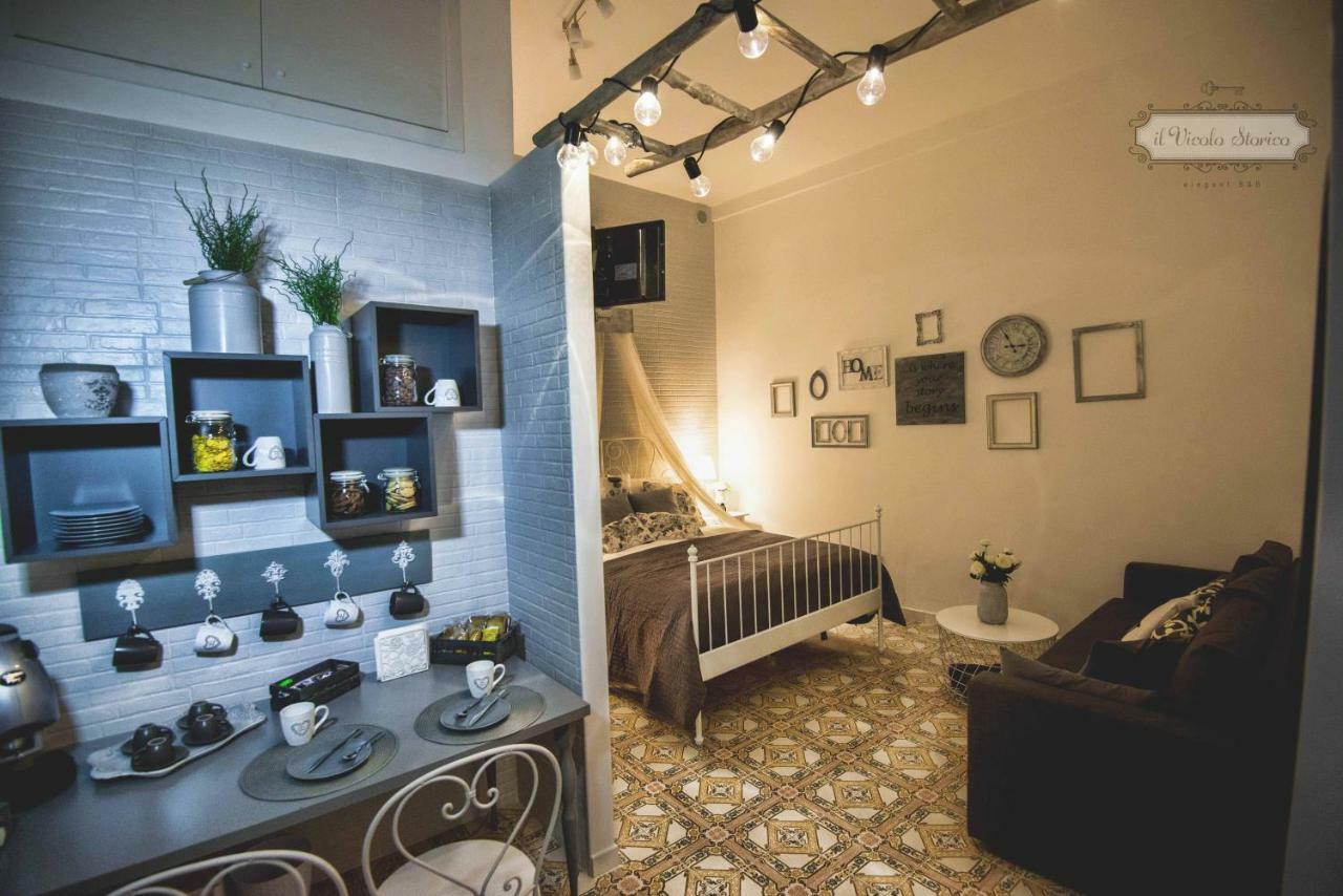 Elegant B&B - Il Vicolo Storico Salerno Buitenkant foto